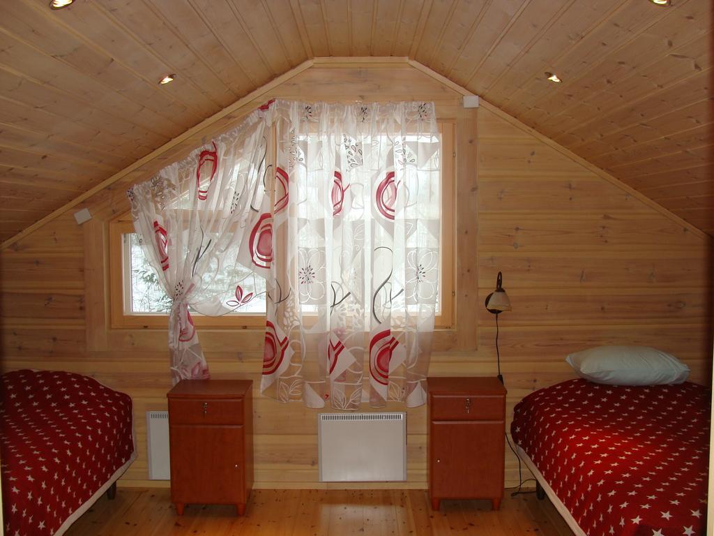 Villa Tiirinkallio Nilsiä Rum bild